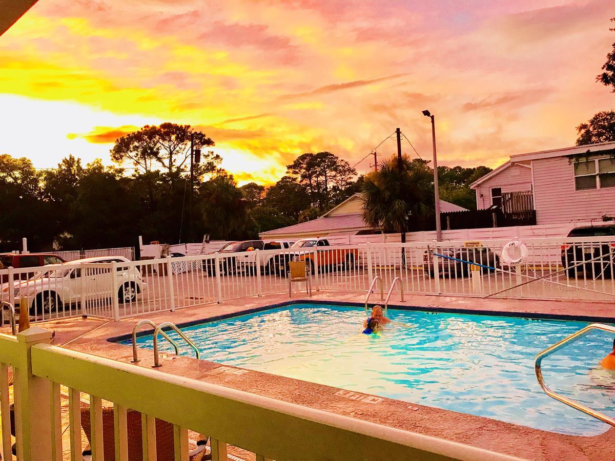 Sky Suites Tybee Island Esterno foto